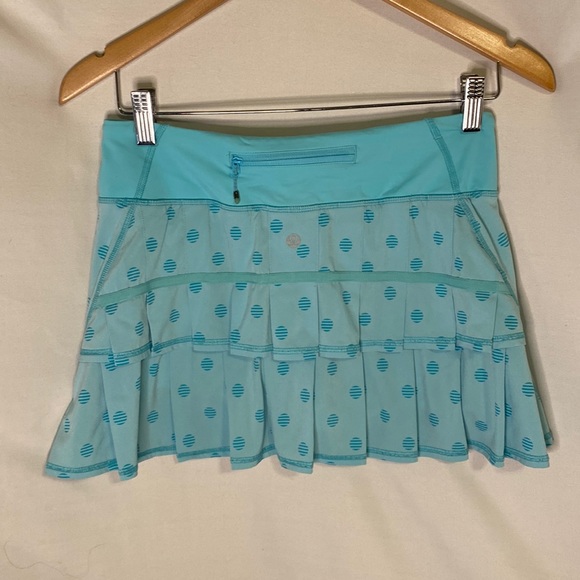 lululemon athletica Dresses & Skirts - Lululemon skirt size 4 tennis golf running
